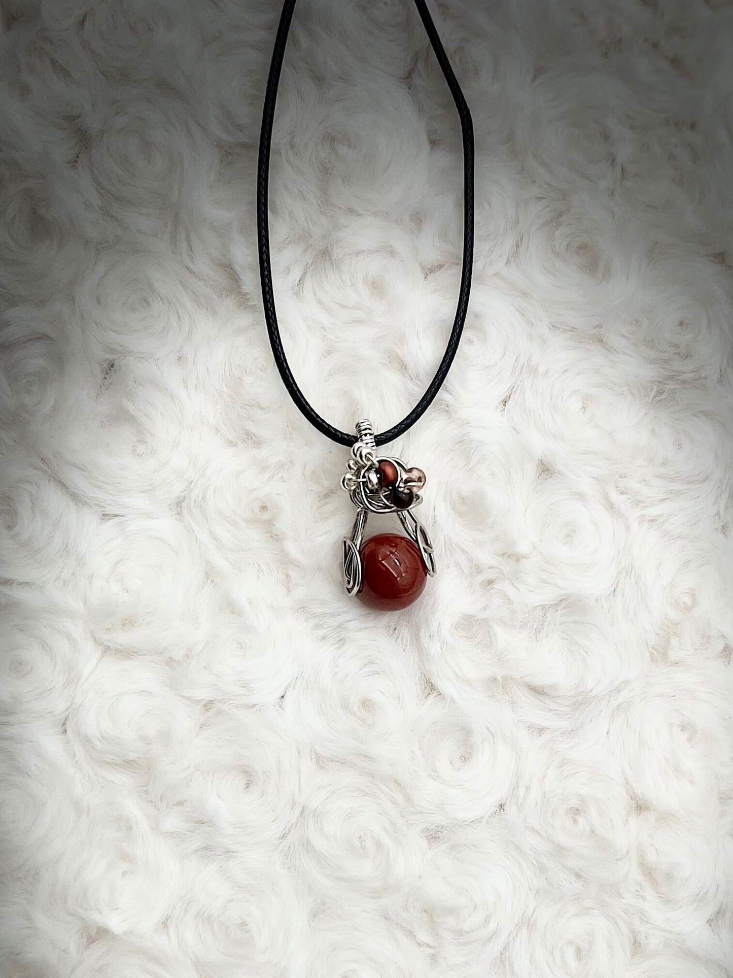 Yan Yuan Agate Pendant in Silver Copper Wire