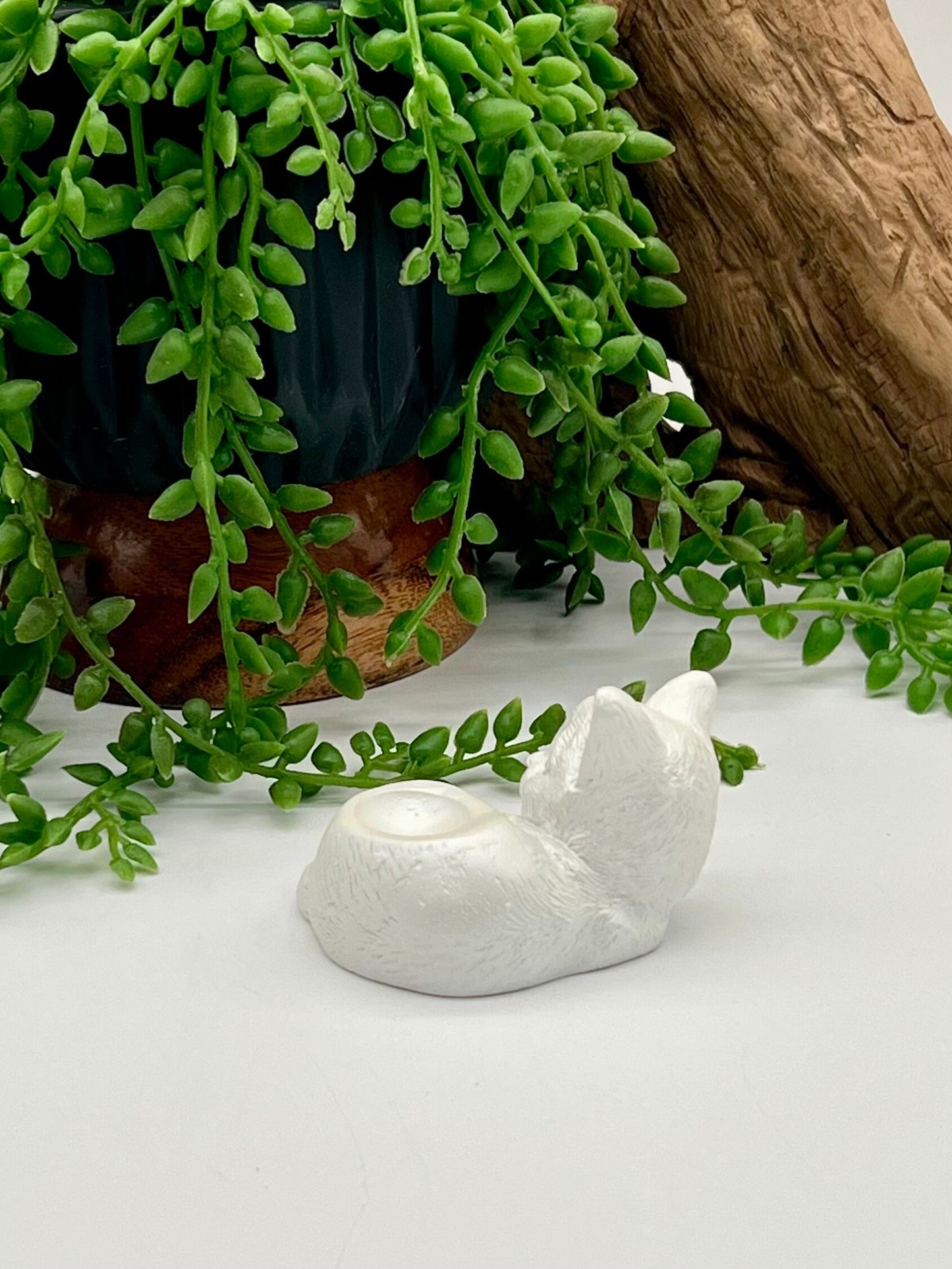 White Resin Kitten Sphere Stand